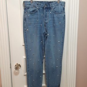 High waisted boyfriend jeans with studs